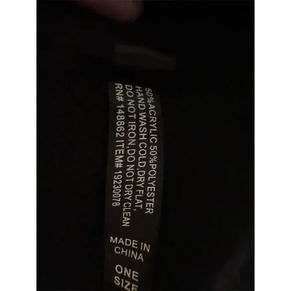 Torrid Women's Black Shine Pom Beanie Winter Hat One Size - Picture 6 of 6